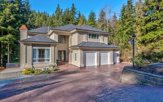131 Fern Drive, Anmore, Port Moody 